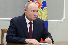 Путин прибыл в Объединенный институт ядерных исследований